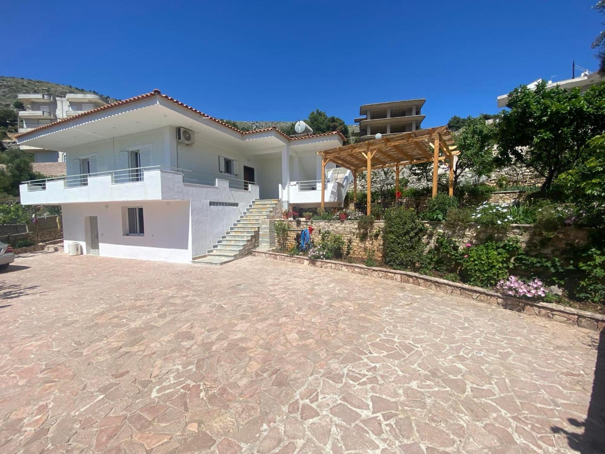Sarsed Home, Sarandë Exteriör bild